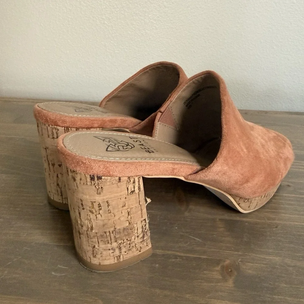 Beast Fashion Womens 7 Tan Brown‎ Faux Suede Peep Toe Slip On Cork Heels Sandals - Picture 4 of 9